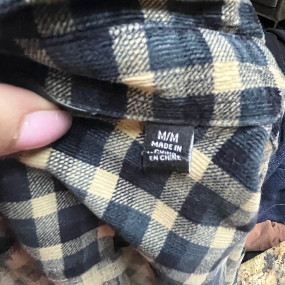SAKS FIFTH AVENUE Men's Navy and Yellow Checkered Shirt - Picture 8 of 9